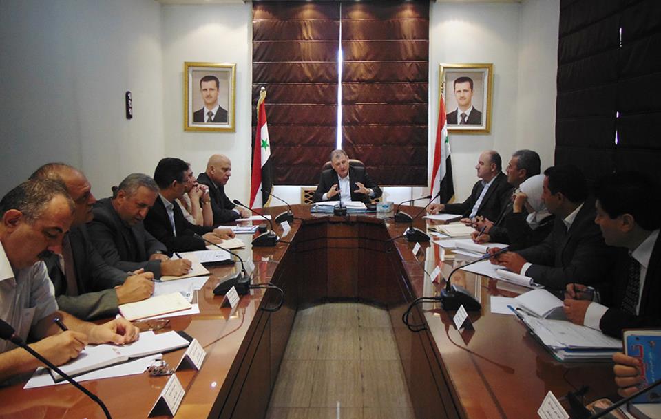 وزير النقل يترأس الاجتماع الشهري