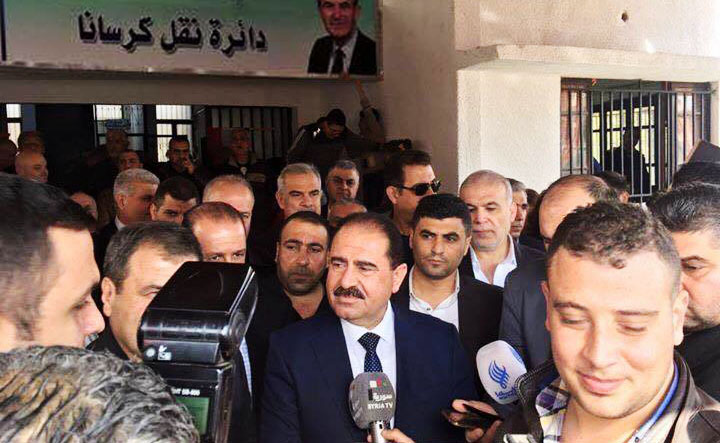 خلال افتتاحه دائرة نقل كرسانا..الوزير حمود: نافذة واحدة تؤمن كل الخدمات خلال /20/ دقيقة
