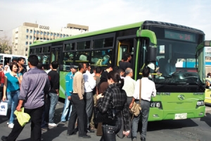 (150) باصــاً على (25) خطـــاً في دمشـــق وريفهـــا.. والتشغيـــل 50% أيـــام العطـــل