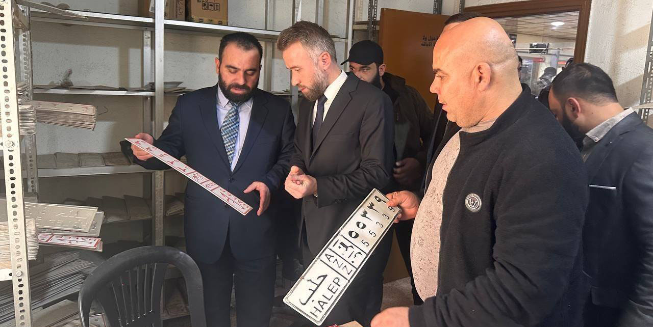 الوزير شرم يزور المؤسسة العامة للخطوط الحديدية ومديريتي النقل في إعزاز وعفرين