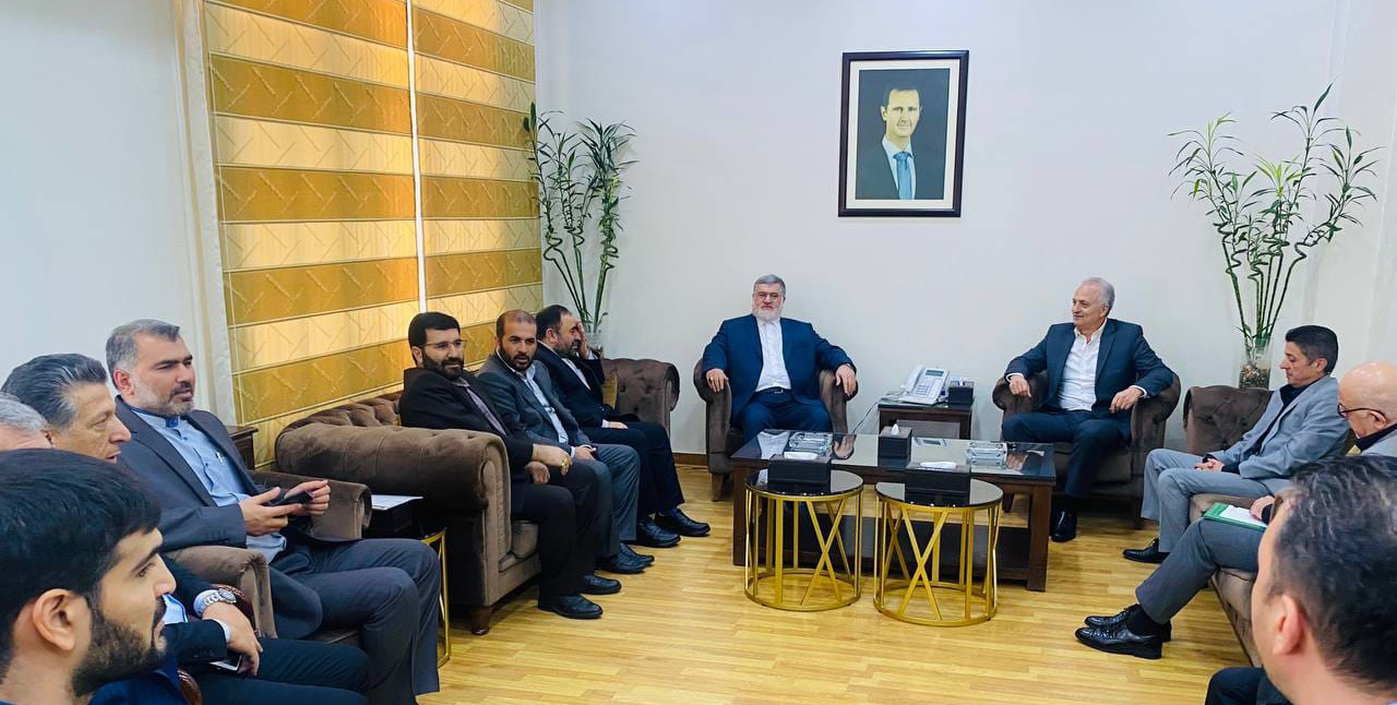 الوزير خزيّم يبحث مع محافظ أذربيــجان الغربية سبل تفعيل علاقات التعاون في مجالات النقل المختلفة