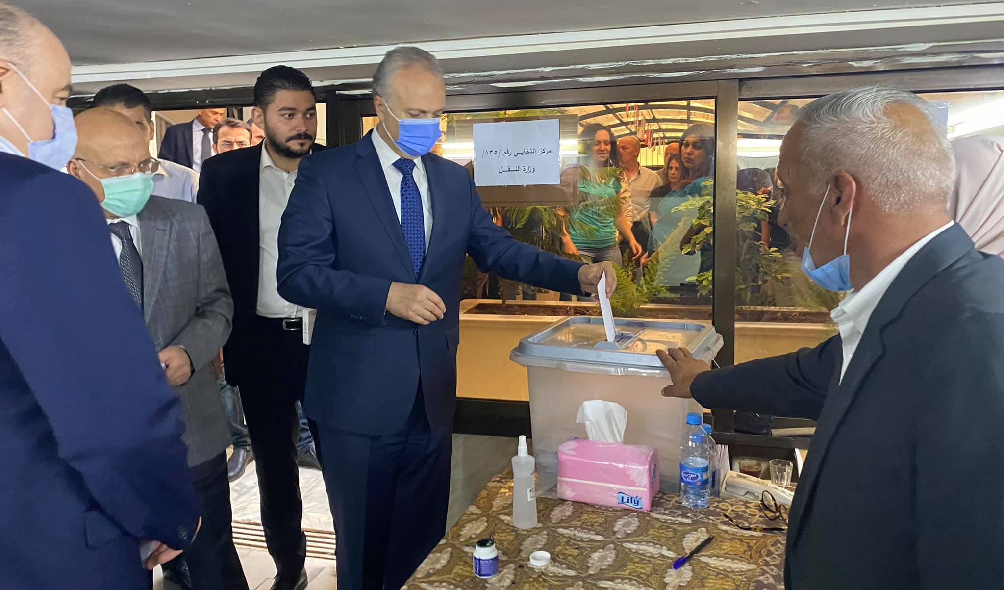الوزير خزيّم خلال إدلائه بصوته: "إنَّ مشاركتنا اليوم هي تجسيد لإرادة السوريين في صياغة القرار المستقل"