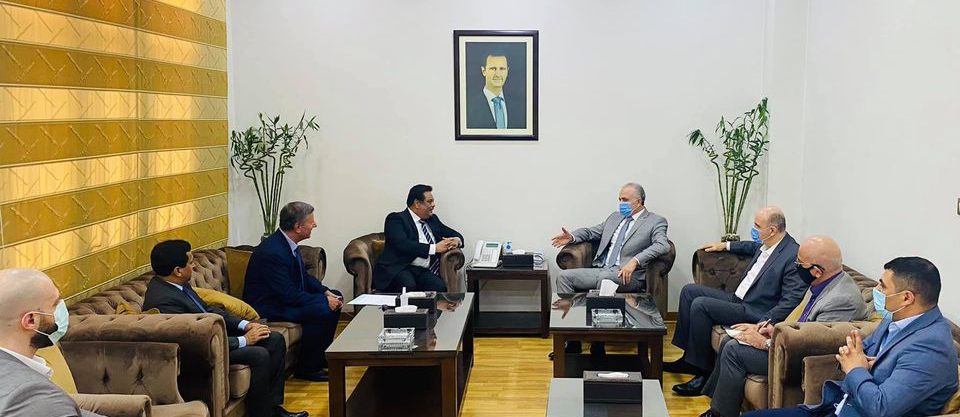 الوزير خزيّم يلتقي السفير الباكستاني بدمشق