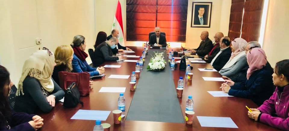 الوزير خزيّم يناقش خطة عمل مديرية التخطيط والتعاون الدولي