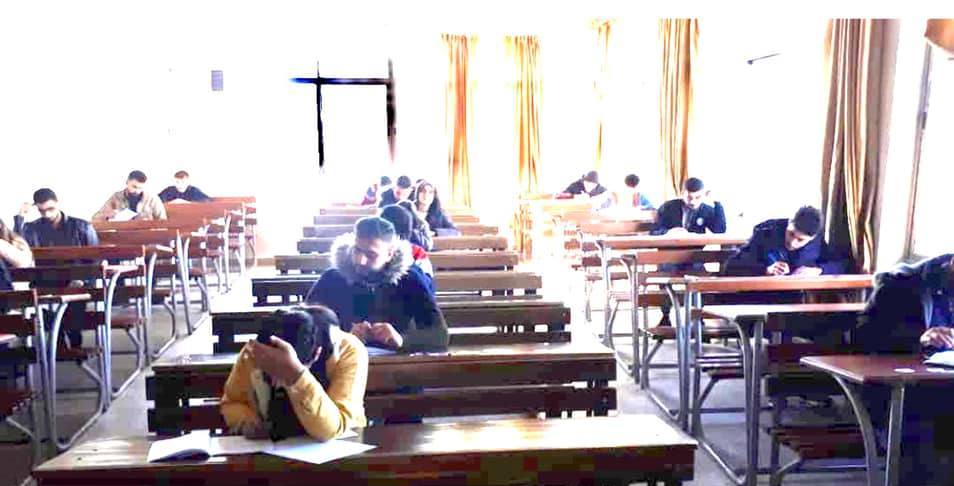 تستمر امتحانات الطلبة في المعهد التقاني للخطوط الحديدية في حلب حتى العشرين من الشهر الجاري