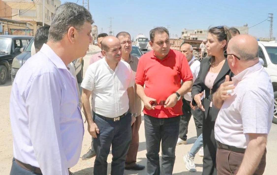 جولة تفقدية على أوتستراد حماة - السلمية والاطلاع على واقع العمل في موقع دوار النقل