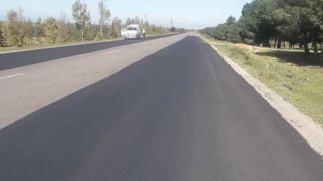 المواصلات الطرقية بحمص تتابع صيانة طريق حمص- عقدة الفوسفات