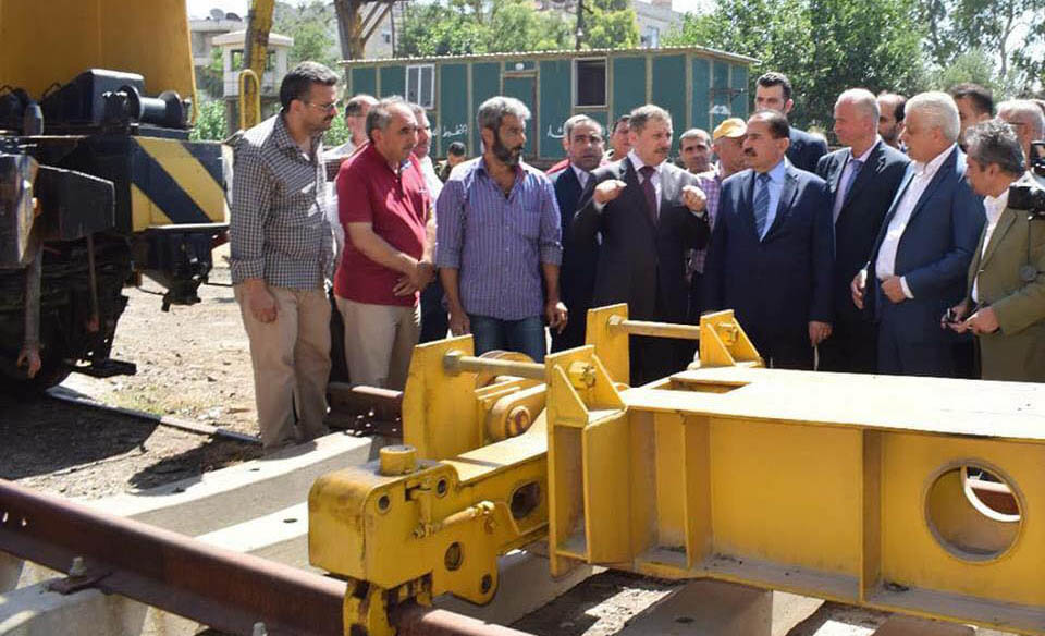 الوزير حمود يتفقد آلية عمل مديريات الوزارة في حلب والعقدة المرورية عند المطار
