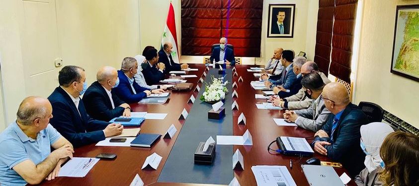 الوزير خزيّم يناقش في اجتماع موسع تتبع تنفيذ خطة الوزارة والجهات التابعة لها