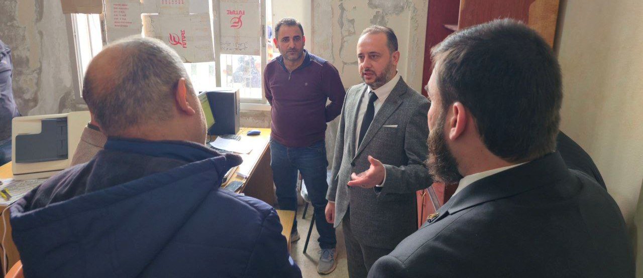 معاون وزير النقل يقوم بجولة ميدانية للاطلاع على واقع العمل في نقل اللاذقية