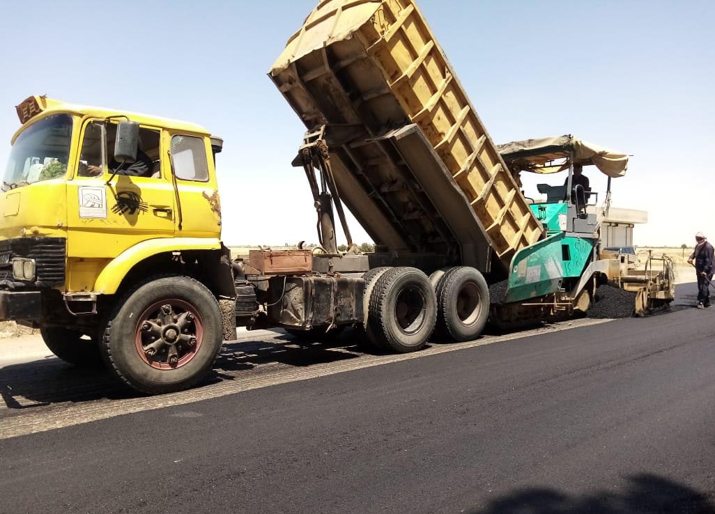 المواصلات الطرقية في دير الزور تنفذ صيانة وإعادة تأهيل عدد من الطرق المتضررة