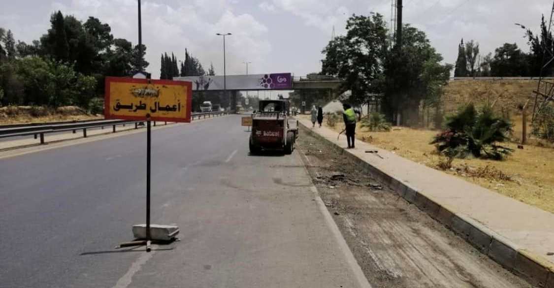 المواصلات الطرقية تباشر صيانة بعض الأجزاء من طريق مطار دمشق الدولي