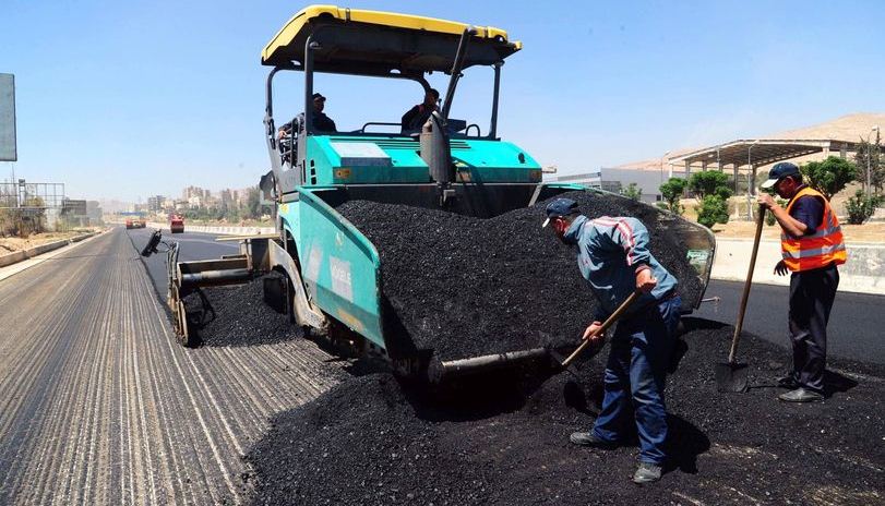 صيانة /52/ كم من الطرق المركزية، وتنفيذ/2950/ متر طولي منصفات أمان