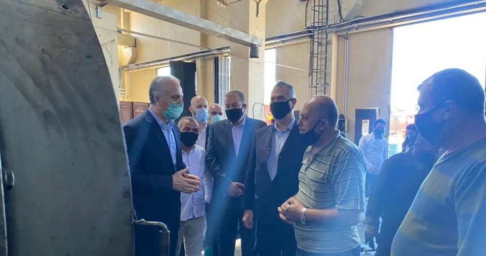 وزير النقل يتفقد مركز "كفرعايا" لإصلاح وصيانة القاطرات والشاحنات
