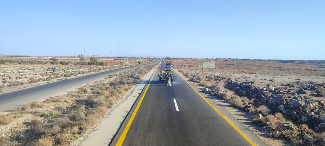 المواصلات الطرقية: المباشرة بتخطيط الطريق المركزي (دمشق – السويداء) وصيانة طريق (السويداء – ازرع)